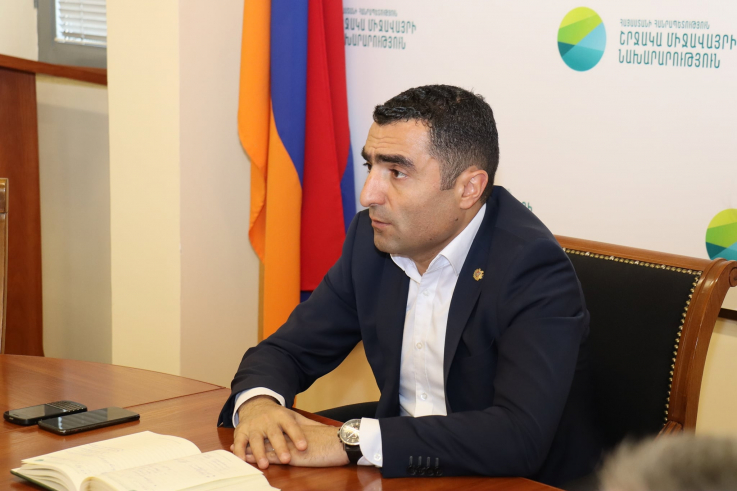 Ռոմանոս Պետրոսյանը հանդիպել է բնության հատուկ պահպանվող տարածքների ու դենդրոպարկերի ղեկավար կազմի հետ