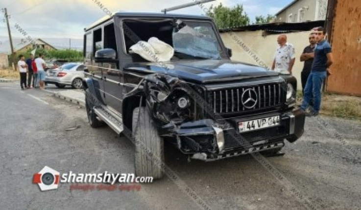 Կոտայքում բախվել են Mercedes G63-ն ու Mercedes C180-ը. կա վիրավոր