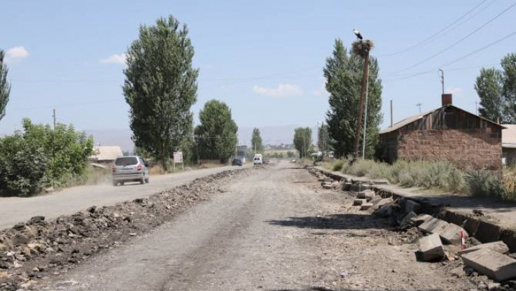 Իսահակյան-Գյումրի հանրապետական նշանակության ավտոճանապարհը հիմնանորոգվում է