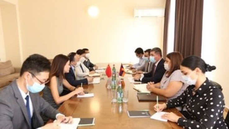 Գնել Սանոսյանը Չինաստանի դեսպանի հետ քննարկել է երկկողմ գործակցությանն առնչվող հարցեր