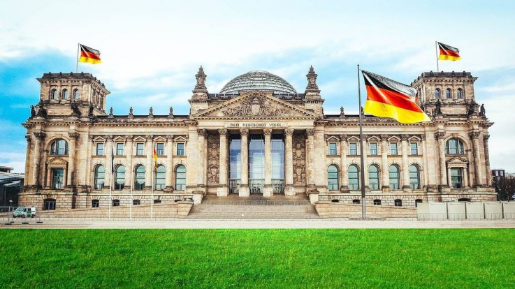 Գերմանիայում Բունդեսթագի ընտրությունների համար ընտրատեղամասեր են բացվել