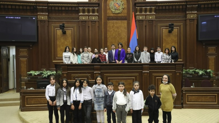 Խորհրդարանը հյուրընկալել է Հայաստանի մարզերի, սահմանամերձ գյուղերի երեխաներին