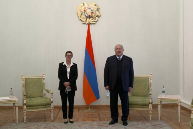 ՀՀ նախագահն ու Ֆրանսիայի դեսպանը մտքեր են փոխանակել տարածաշրջանային անվտանգության ու կայունության հարցերի շուրջ