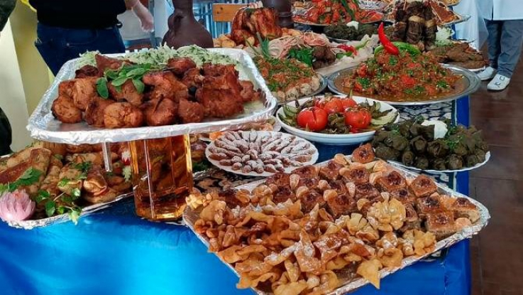 Սիրիայի ռուսական բազայում տոնական սեղանը զարդարել են հայկական ուտեստները