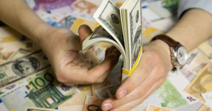 Դոլարի գինն աճել է, նվազում են արձանագրել եվրոն և ռուսական ռուբլին