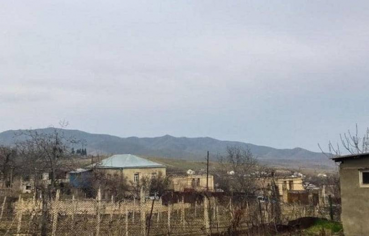 Կեսօրից հետո բարձրախոսով Խրամորթը լքելու կոչեր չեն հնչել, խաղաղապահները խոստացել են լուծել խնդիրը. Արցախի ՆԳՆ