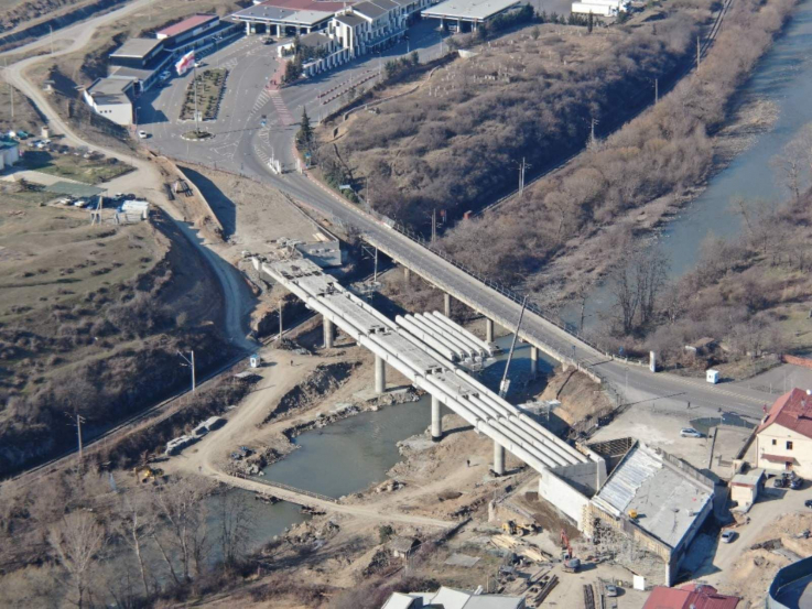 Սադախլո-Բագրատաշեն անցման կետի տարածքում կառուցվող արևելյան կամրջի բոլոր հեծանները տեղադրվել են