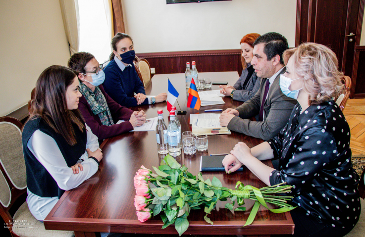 Լոռու մարզպետը և Ֆրանսիայի դեսպանը քննարկել են գործակցության ընդլայնման հնարավորությունը կրթության և ՏՏ ոլորտներում