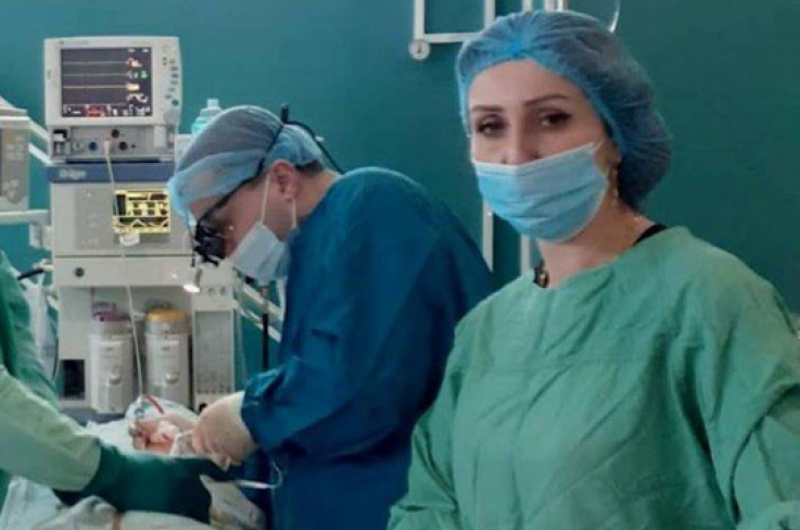 Մոսկվայից ժամանած բժիշկն Արցախում իրականացրել է վիրահատական միջամտություններ