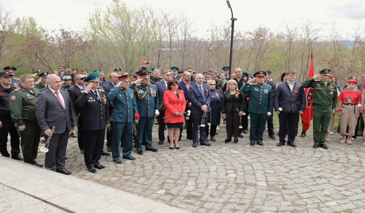 Վստահ լինենք, որ մեր պապերի հաղթանակը շարունակական է լինելու. Շիրակի մարզպետ