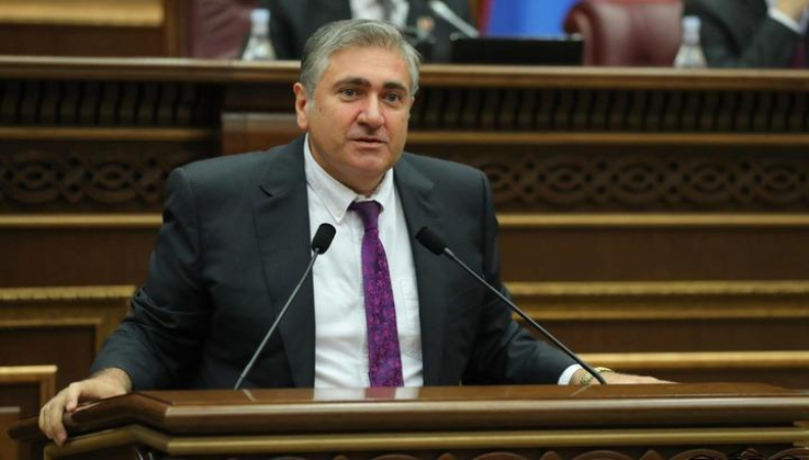 Արթուր Խաչատրյանը հրաժարական է ներկայացրել ԱԺ հանձնաժողովի փոխնախագահի պաշտոնից