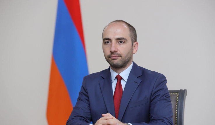 Մենք պատշաճ ժամկետներում հանրությանը տեղեկացնում ենք Հայաստան-Թուրքիա հարաբերությունների կարգավորման գործընթացի հատուկ ներկայացուցիչների հանդիպումների մասին. Վահան Հունանյան