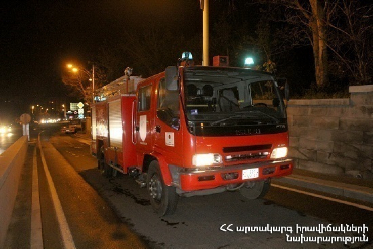  Պարույր Սևակի փողոցում Opel մակնիշի ավտոմեքենան  բախվել է կայանած VAZ-2106 մակնիշի ավտոմեքենային