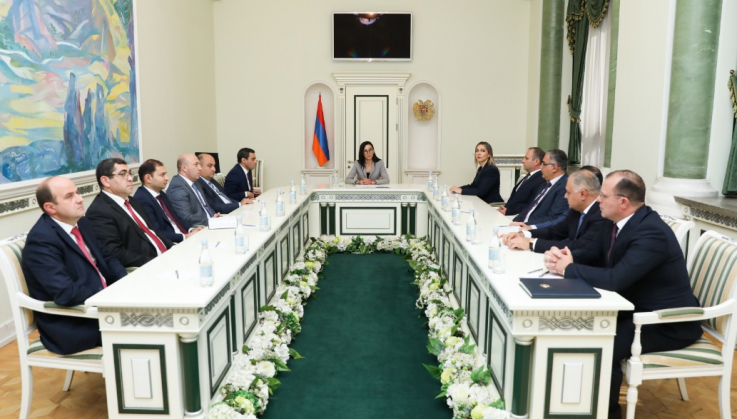 Աննա Վարդապետյանը կոլեգիայի նիստ է անցկացրել. ներկայացվել է գլխավոր դատախազի նոր տեղակալը