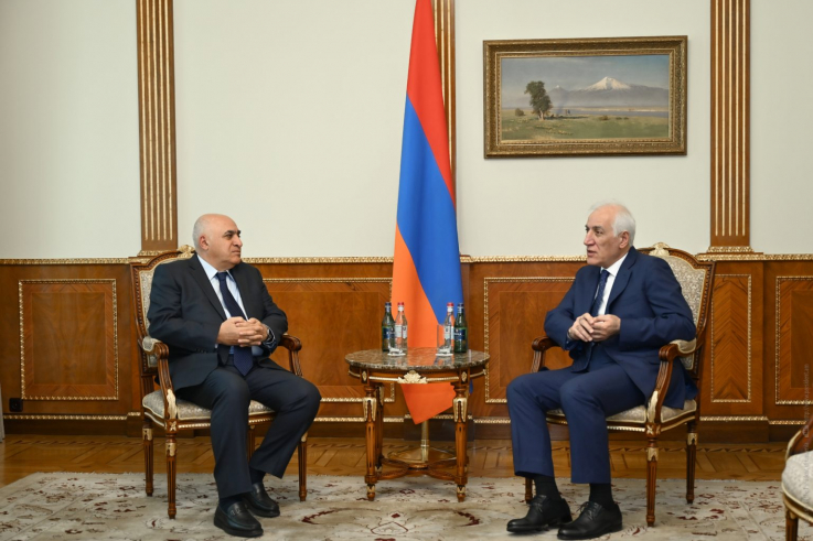 Նախագահը հանդիպել է Հայաստանի արդյունաբերողների և գործարարների միության նախագահ Արսեն Ղազարյանի հետ