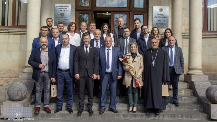 Իջևանի և Ֆրանսիայի Վալանս քաղաքների միջև կապերի հետագա զարգացմանը վերաբերող հարցեր են քննարկվել