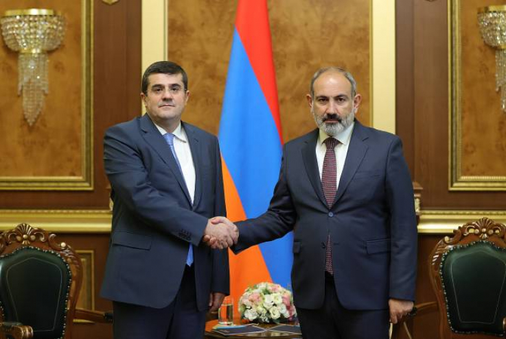 Արցախի նախագահի խոսնակը որոշ մանրամասներ է հայտնել Արայիկ Հարությունյանի՝ Երևան կատարած այցի մասին