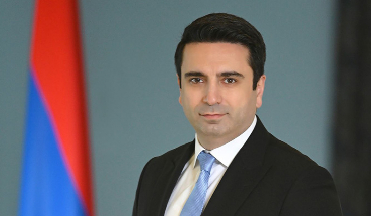 Թո՛ղ մեր երկրում շատ լինեն գիտնականները, որոնք նոր սերունդների համար կբացեն գիտության դռները. Ալեն Սիմոնյան