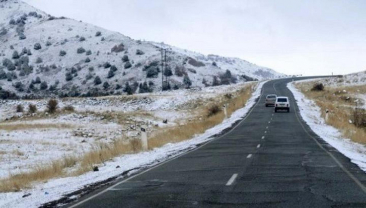 Գեղարքունիքի մարզի Սևան, Գավառ, Մարտունի և Ճամբարակ քաղաքներում տեղում է ձյուն