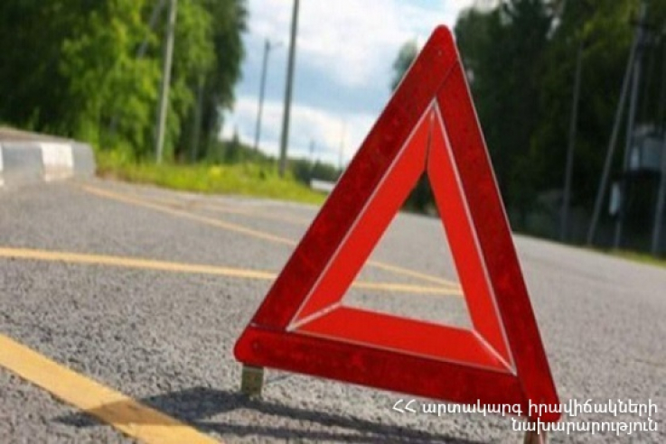 Սյունիքում ավտովթարի հետևանքով արգելափակված քաղաքացուն դուրս են բերել փրկարարները. նրա վիճակը ծանր է