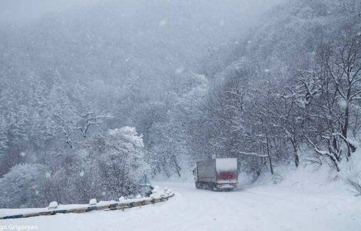 Ձյուն, մերկասառույց, մառախուղ․ ինչպիսին են եղանակային պայմանները Հայաստանի ավտոճանապարհներին