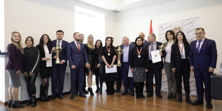 «Մեզնից յուրաքանչյուրը զենքի մասին տարրական գիտելիքներ պետք է ունենա». Կարեն Գիլոյան