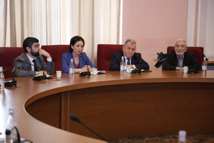 Փոփոխությունները պահանջում են վերլուծություններ, տվյալների պաշար. ԿԳՄՍ նախարարը հանդիպել է ԳԱԱ նախագահության հետ