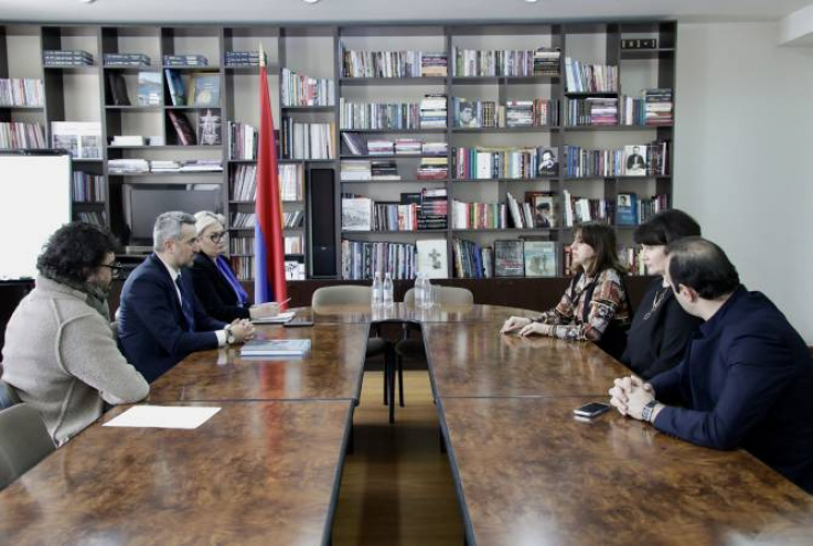 Արա Խզմալյանը և Նինո Անանիաշվիլին քննարկվել են հայ-վրացական մշակութային կապերի խորացման հարցեր