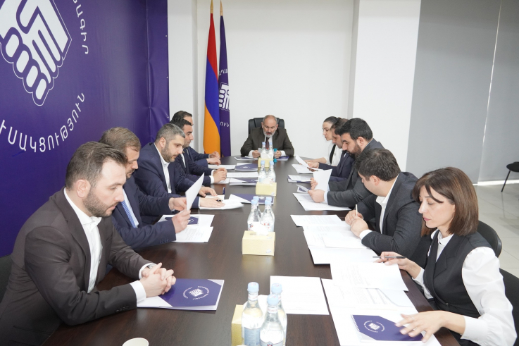 Փաշինյանի գլխավորությամբ տեղի է ունեցել ՔՊ վարչության նիստ