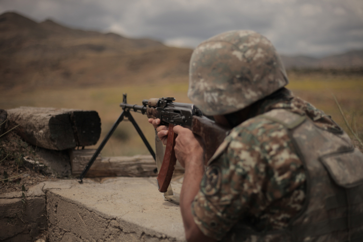 Արցախում կրկին խախտվել է հրադադարը, Ադրբեջանը կիրառել է տարբեր տրամաչափի հրաձգային զենքեր. ԱՀ ՊՆ