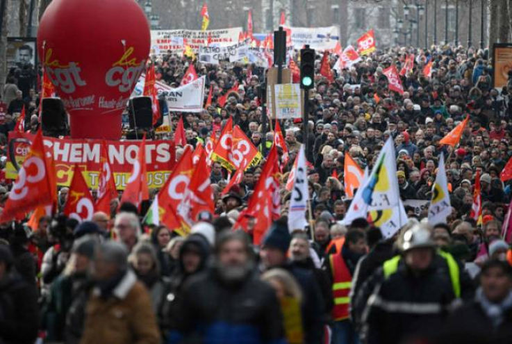 Ֆրանսիայում կենսաթոշակային բարեփոխումների դեմ բողոքի ցույցերի մասնակիցների թիվը նվազում է