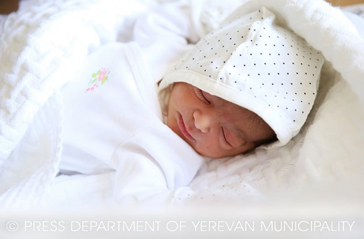 Երևանում հունիսի 8-ին ծնվել է 51 երեխա