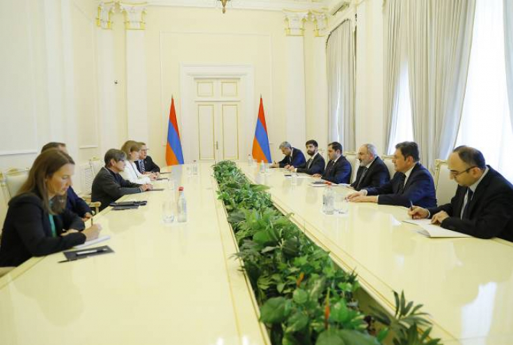 Վարչապետն ընդունել է Կանզասի նահանգապետին և Ազգային գվարդիայի հրամանատարին