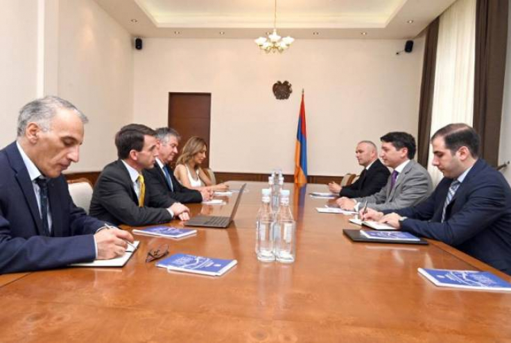 Ֆինանսների նախարարն ԱԶԲ հայաստանյան գրասենյակի նորանշանակ ղեկավարի հետ հանդիպմանը ծրագրերի ավելացման հույս է հայտնել