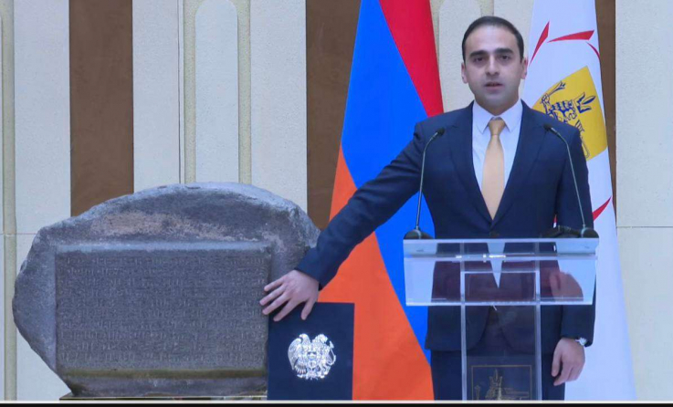 Տիգրան Ավինյանը երդվեց ծառայել Երևանի բարգավաճմանը, գործել` ի բարօրություն նրա բնակիչների