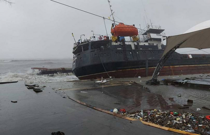 Թուրքիայում բեռնատար նավ է խորտակվել. ջրհեղեղի պատճառով տարբեր նահանգներում զոհեր և վիրավորներ կան