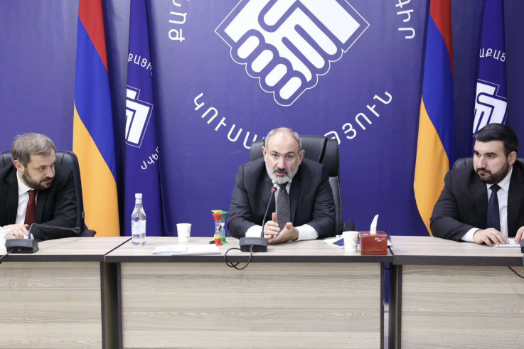 Փաշինյանի մասնակցությամբ ՔՊ կուսակցության նախաձեռնող խմբի նիստ է տեղի ունեցել