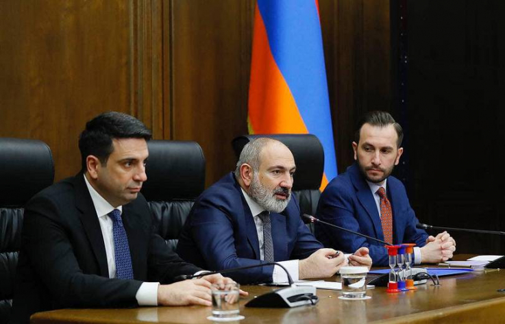 Փաշինյանը հանդիպել է ԱԺ «Քաղաքացիական պայմանագիր» խմբակցության հետ