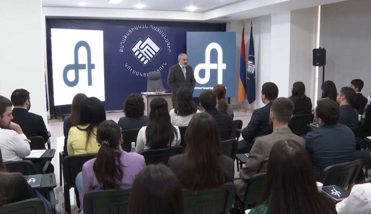 Փաշինյանը դասախոսություն է կարդացել «ՀՀ սոցիալ-հոգեբանությունը» թեմայով