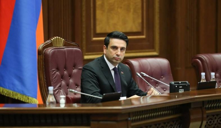 Ալեն Սիմոնյանը թվեր է հրապարակել ԱԺ-ի կրճատված մեքենաների վերաբերյալ
