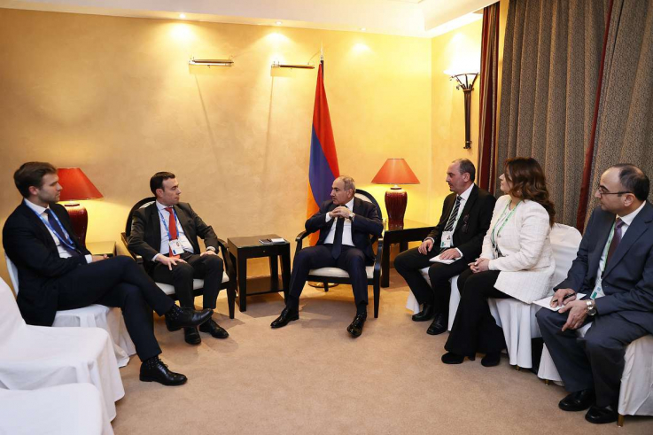 Փաշինյանը հանդիպել է գերմանացի խորհրդարանականներին