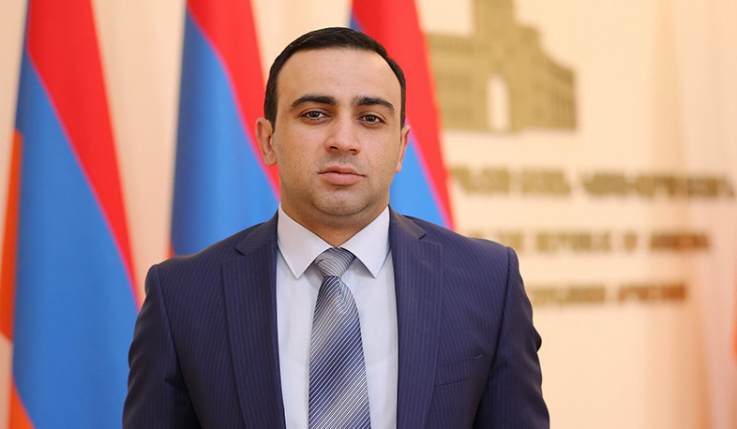Վարչապետին կոռուպցիայի մեջ մեղադրող Քոչարյանը հիշեցնում է բարոյականության դասեր տվող կուրտիզանուհու. Չախոյան