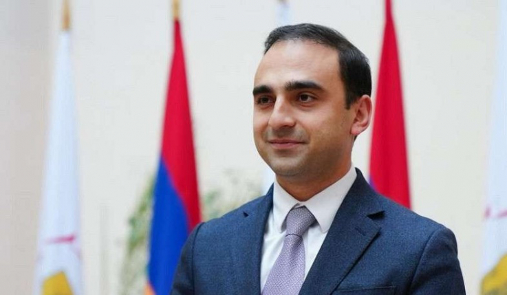 Երևանի քաղաքապետարանն իր գործունեության բոլոր ոլորտներում առաջնորդվում է Սահմանադրության արժեքներով. Տիգրան Ավինյան