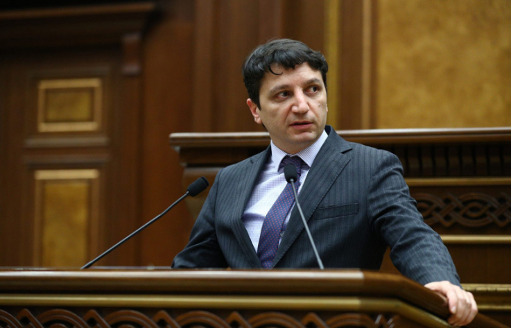 Մեր կառուցած դղյակներն ու պալատները դպրոցներն ու մանկապարտեզներն են. ֆինանսների նախարար