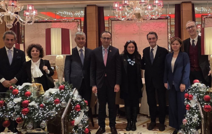 Նախարար Թորոսյանը հանդիպել է Լոմբարդիայի նահանգապետի հետ և հրավիրել նրան կրկին այցելել Հայաստան