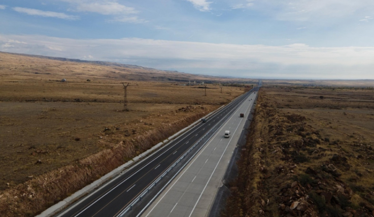 Նոյեմբերի 28-ի դրությամբ կառուցվել, վերակառուցվել, հիմնանորոգվել և նորոգվել է 501 կմ երկարությամբ ճանապարհ․ Խուդաթյան