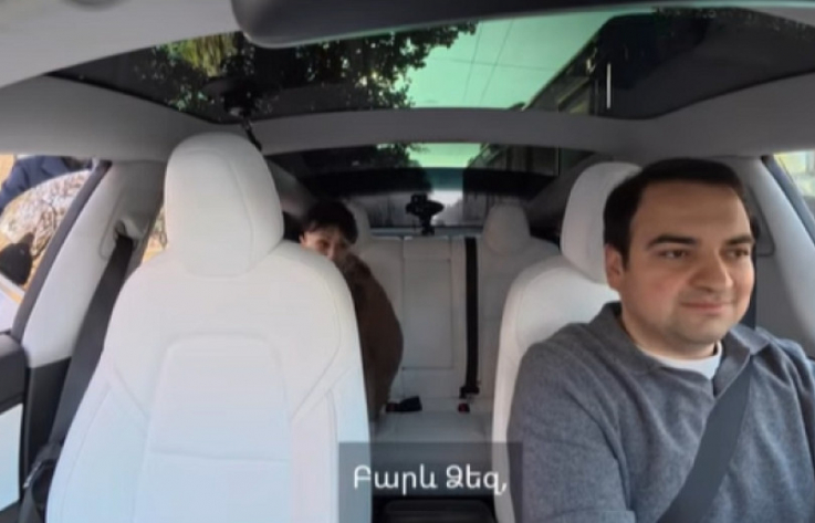 Միլիարդատերերի տաքսու վարորդ որդին և ռուսախոս ուղևորը. Նարեկ Կարապետյանը նոր զբաղմո՞ւնք է գտել