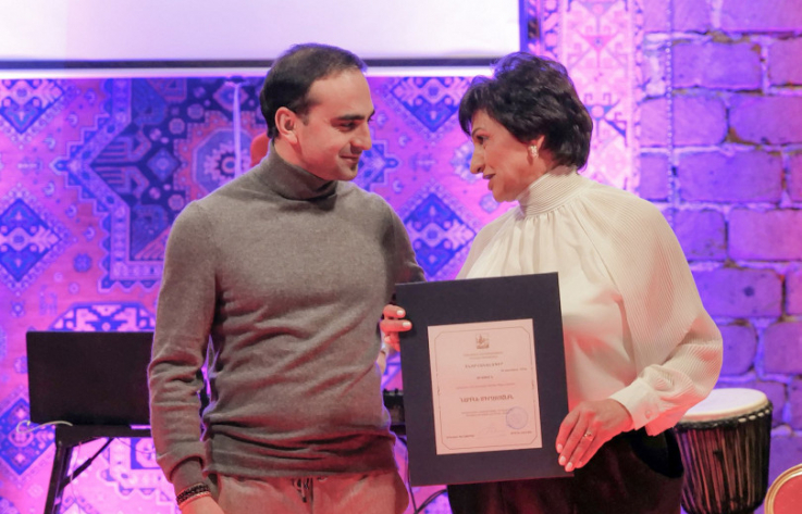 Շնորհակալ եմ Երևանի համայնքային դպրոցների և մանկապարտեզների տնօրեններին. Տիգրան Ավինյան