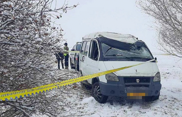 Գյումրի-Շիրակ-Կամո երթուղին սպասարկող «Գազել»-ը կողաշրջվել է․ կա տուժած