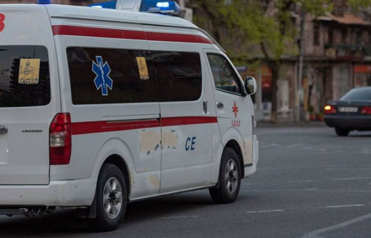 36-ամյա հարսը դանակահարել է սկեսուրին ու ամուսնուն, վերջինիս կողմից նաև ինքն է դանակի հարվածներ ստացել